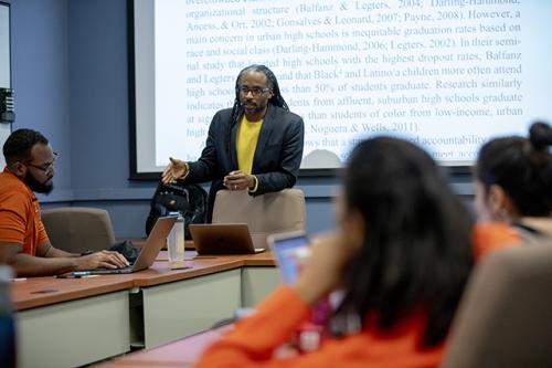 Professor Terrance Green leads a graduate seminar
